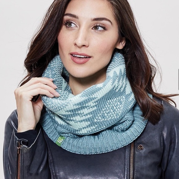 This is J Neck Warmer, One Size - Picture 2 of 9